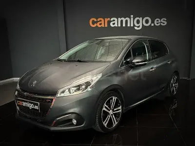Usado Peugeot 208 GT-line 120 CV (88 kW) 2015 Gris / plata Utilitario