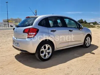 Usado Citroën C3 SELECTION 73 CV (53 kW) 2011 Gris / plata Berlina