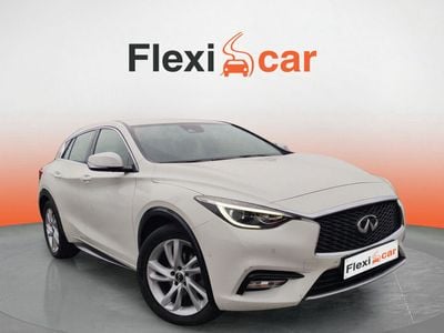 Infiniti Q30