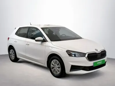 Usado Skoda Fabia Active 95 CV (69 kW) 2022 Blanco Utilitario