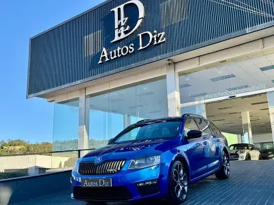 Usado Skoda Octavia RS 220 CV (161 kW) 2016 Azul Familiar