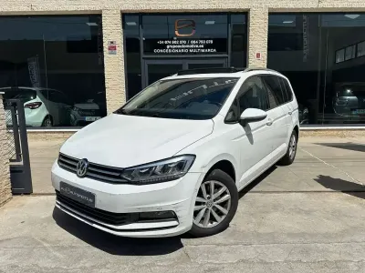 Usado VW Touran Advance 116 CV (85 kW) 2020 Gris Monovolumen