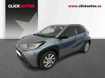 Gris Usado 2024 Toyota Platz Play Berlina | 12.650 €