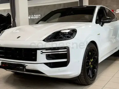 Usado Porsche Cayenne Turbo E-Hybrid 739 CV (543 kW) 2025 Blanco SUV
