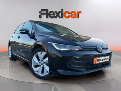 Usado VW Golf VIII 116 CV (85 kW) 2025 Negro Berlina