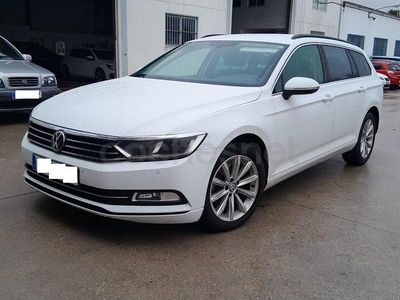 Usado VW Passat Advance 150 CV (110 kW) 2019 Blanco Familiar