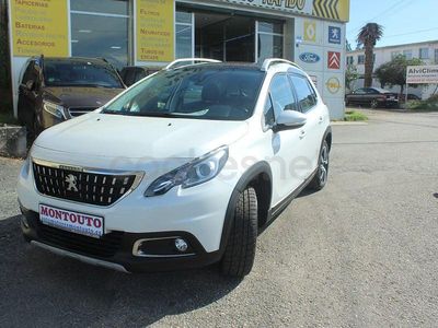 Usado Peugeot 2008 Allure 120 CV (88 kW) 2016 Blanco SUV