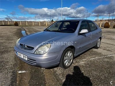 Usado Citroën Xsara 75 CV (55 kW) 2002 Gris / plata Berlina
