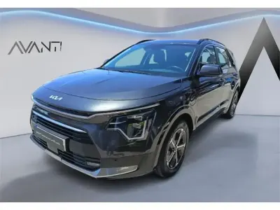 Usado Kia Niro 183 CV (134 kW) 2023 Negro SUV