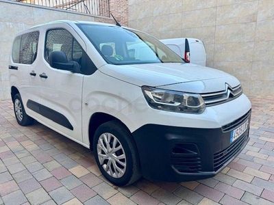 Usado Citroën Berlingo Feel 102 CV (75 kW) 2022 Blanco Monovolumen