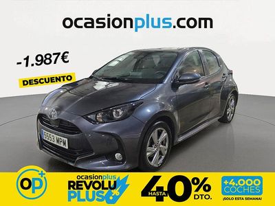 Usado Toyota Yaris Hybrid Active 116 CV (85 kW) 2024 Gris Berlina