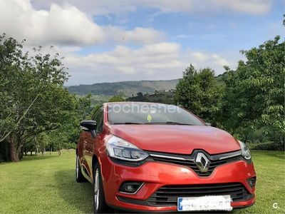 Usado Renault Clio IV LIMITED 90 CV (66 kW) 2017 Rojo Berlina
