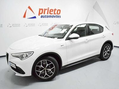 Usado Alfa Romeo Stelvio Sprint 190 CV (139 kW) 2021 Blanco SUV