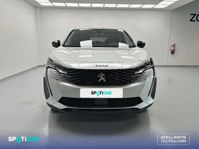 Usado Peugeot 3008 Allure 131 CV (96 kW) 2023 Blanco SUV