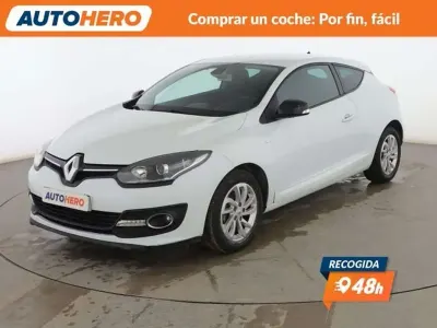 Usado Renault Mégane Coupé LIMITED 116 CV (85 kW) 2015 Blanco Coupe