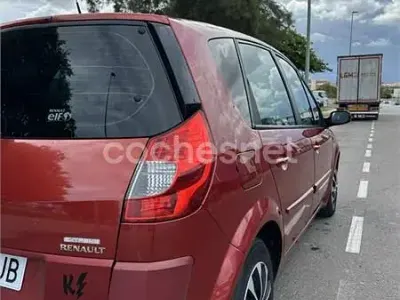 Usado Renault Scenic E-Tech Dynamique 100 CV (73 kW) 2007 Rojo Monovolumen