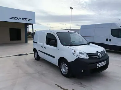 Usado Renault Kangoo 95 CV (69 kW) 2021 Blanco Monovolumen