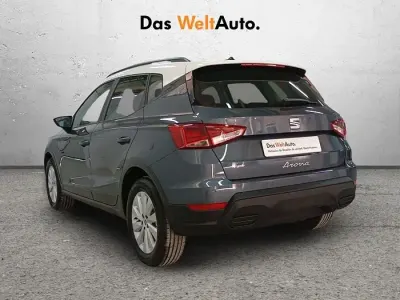 Usado Seat Arona Style 115 CV (84 kW) 2025 Gris SUV