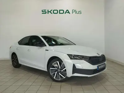 Usado Skoda Octavia SportLine 150 CV (110 kW) 2025 Blanco Utilitario
