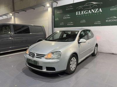 Gris Usado 2005 VW Golf IV Trendline Utilitario | 2990 € (Precio justo)