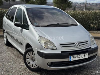 Gris / plata Usado 2006 Citroën Xsara Picasso Exclusive Monovolumen | 2499 € (Precio justo)