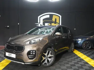 Usado Kia Sportage GT-Line 177 CV (130 kW) 2018 Gris / plata SUV