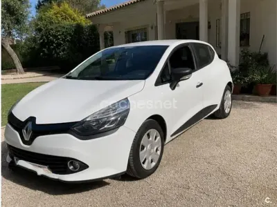 Usado Renault Clio IV Business 75 CV (55 kW) 2013 Blanco Berlina