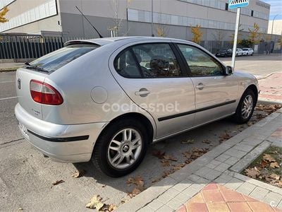Gris / plata Usado 2002 Seat Leon Berlina | 3000 € (Precio justo)