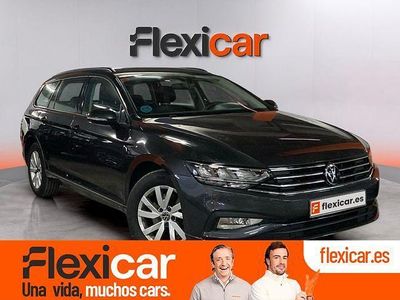 Usado VW Passat 122 CV (89 kW) 2020 Gris Familiar