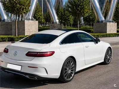 Usado Mercedes E220 194 CV (142 kW) 2018 Blanco Coupe