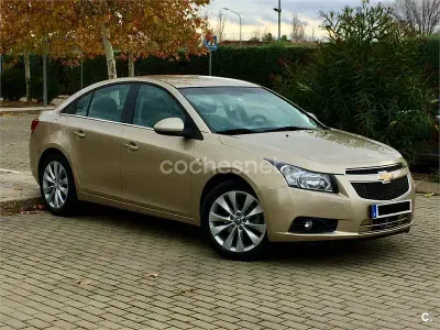 Usado Chevrolet Cruze LT 150 CV (110 kW) 2009 Beige Berlina