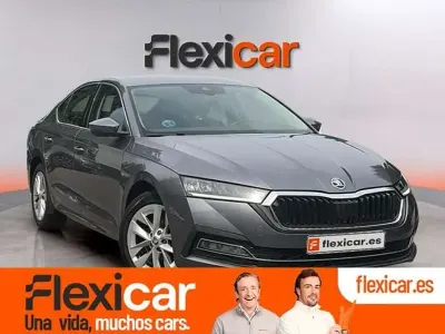 Usado Skoda Octavia Selection 150 CV (110 kW) 2024 Gris Utilitario