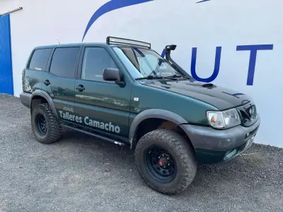 Usado Nissan Terrano Comfort 125 CV (91 kW) 2000 Verde SUV