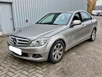 Gris / plata Usado 2009 Mercedes C200 Classic Berlina | 7800 € (Buen precio)