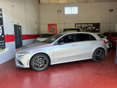 Usado Mercedes A250 218 CV (160 kW) 2021 Gris