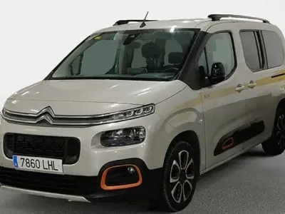 Usado Citroën Berlingo 130 CV (95 kW) 2020 Beige Monovolumen
