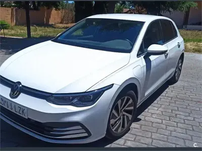 Usado VW Golf VIII 204 CV (150 kW) 2022 Blanco Berlina