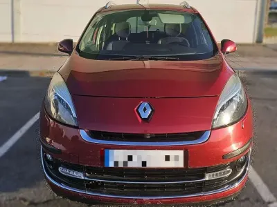 Usado Renault Scénic III Dynamique 131 CV (96 kW) 2013 Burdeos Monovolumen