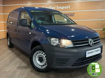 Usado VW Caddy Maxi 102 CV (75 kW) 2020 Azul Monovolumen