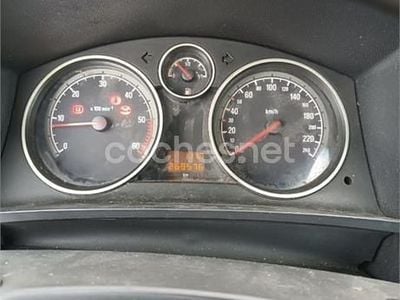 Usado Opel Zafira Cosmo 120 CV (88 kW) 2006 Beige Monovolumen