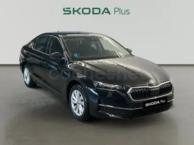 Usado Skoda Octavia Selection 150 HP (110 kW) 2025 Preto Sedan