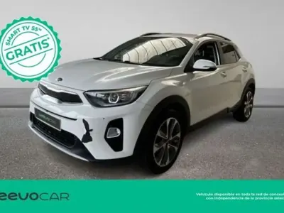 Usado Kia Stonic 101 CV (74 kW) 2019 Blanco SUV