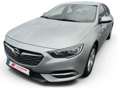 Usado Opel Insignia Business 136 CV (100 kW) 2018 Gris