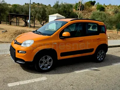 Usado Fiat Panda 4x4 85 CV (62 kW) 2013 Naranja Utilitario