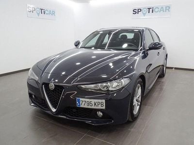Usado Alfa Romeo Giulia 150 CV (110 kW) 2018 Azul Berlina