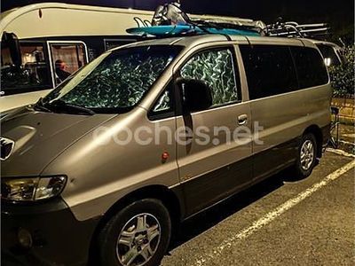 Usado Hyundai H-1 100 CV (73 kW) 2002 Gris / plata Monovolumen