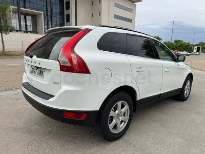 Usado Volvo XC60 Momentum 163 CV (119 kW) 2011 Blanco SUV