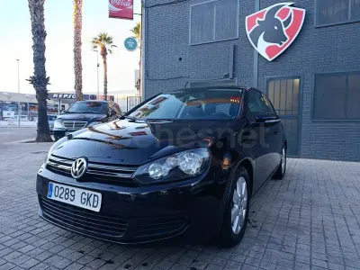 Usado VW Golf VI Highline 140 CV (102 kW) 2008 Negro Utilitario