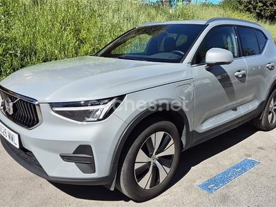 Usado Volvo XC40 Plus 211 CV (155 kW) 2023 Gris / plata SUV