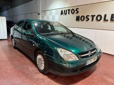 Usado Citroën C5 110 CV (80 kW) 2001 Verde Berlina